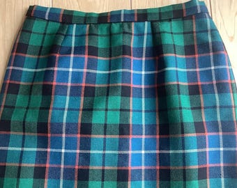 Scottish full length skirt, maxi skirt, Russell Tartan, wool, waist 26 inches