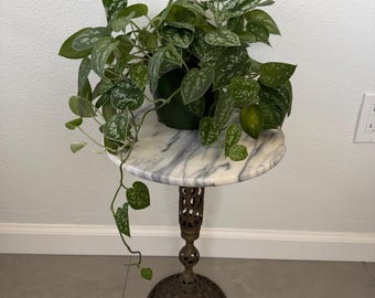 Vintage französischen Stil runden Marmor Top Messing filigranen Beistelltisch