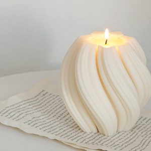 Swirl Objet Candle - Home Decor Idea Minimal Lover Gift For Her French Style Fluted Sculptural Centerpiece Room Decor Anniversary Gift