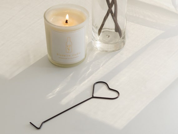 Lovely 3 Wick Glass Candle Holder For Decoration And Aesthetics 