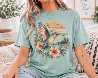 Hummingbird Watercolor T-Shirt - Nature Bird Lover Tee, Boho Wildlife Graphic Shirt, Birthday Gift for Her, Trendy Vacation Top
