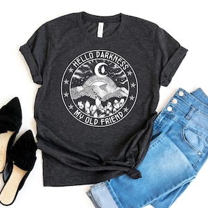 Hello Darkness My Old Friend Camiseta, Camiseta de senderismo, Camisa al aire libre, Regalo con estampado forestal, Camisa de viaje, Friends Top, Camiseta de oscuridad, Camisa de la naturaleza