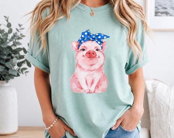 Cute Pig Shirt, Nerdy t-shirt, Funny Pig Tee, Gift for animal lover, Bandanna t-shirt, Animal Lover t-shirt, Farm shirt, Cute Gift For Her