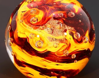 Ruby Glow - RD / handgeblazen glazen presse-papiers