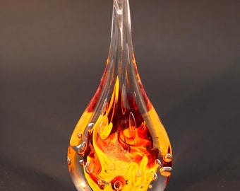 Ruby Glow -TD / Handblown Glass Paperweights