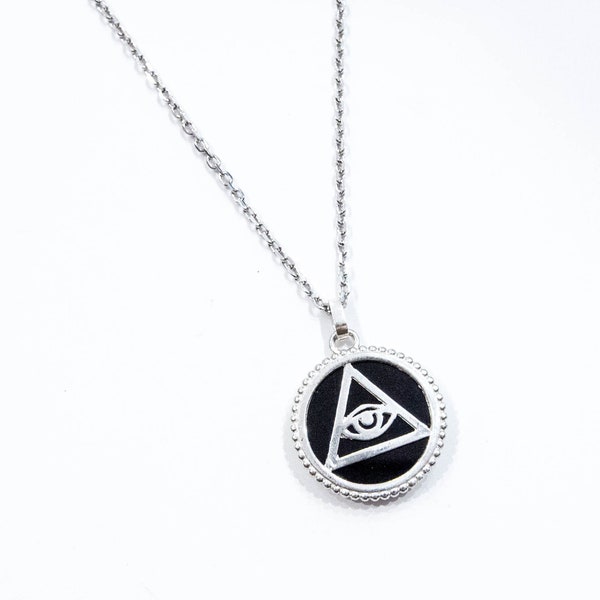 Collier pendentif médaille en argent "Illuminati" 3 ème oeil symbole Œil de la Providence et pierre onyx