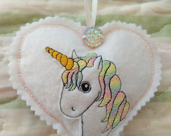 Unicorn head heart hanging decoration embroidery file