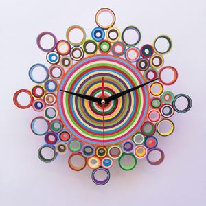 Orologio da Parete, Orologio di carta, Orologio Colorato, Regalo Primo Anniversario Matrimonio, Nozze di Carta, Decorazione da Parete Unica