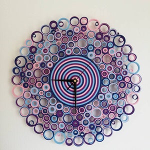 orologio con lancette nere
