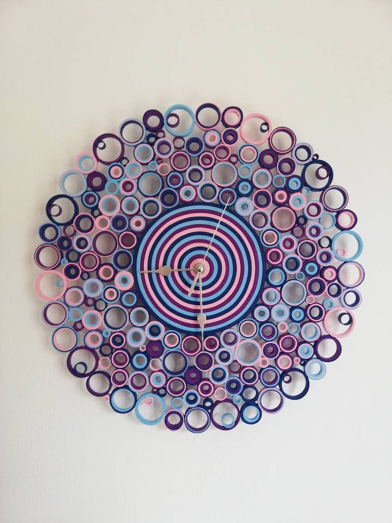 orologio con lancette argentate