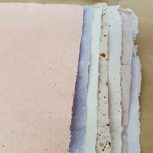100 % Recyceltem Handgeschöpfte Papier