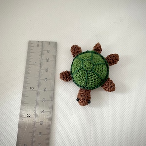 Kleine schildpad, gehaakte schildpad, miniatuurschildpad, schildpadsleutelhanger, amigurumi-schildpad