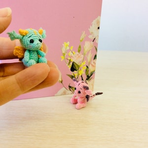 Tiny dragon, miniature dragon, micro crochet, Amigurumi, pocket dragon