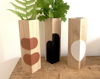 Jarrón para flores secas - hecho a mano con madera de roble natural