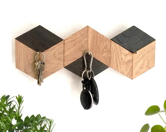 Geometric oak wood key holder and wall mail