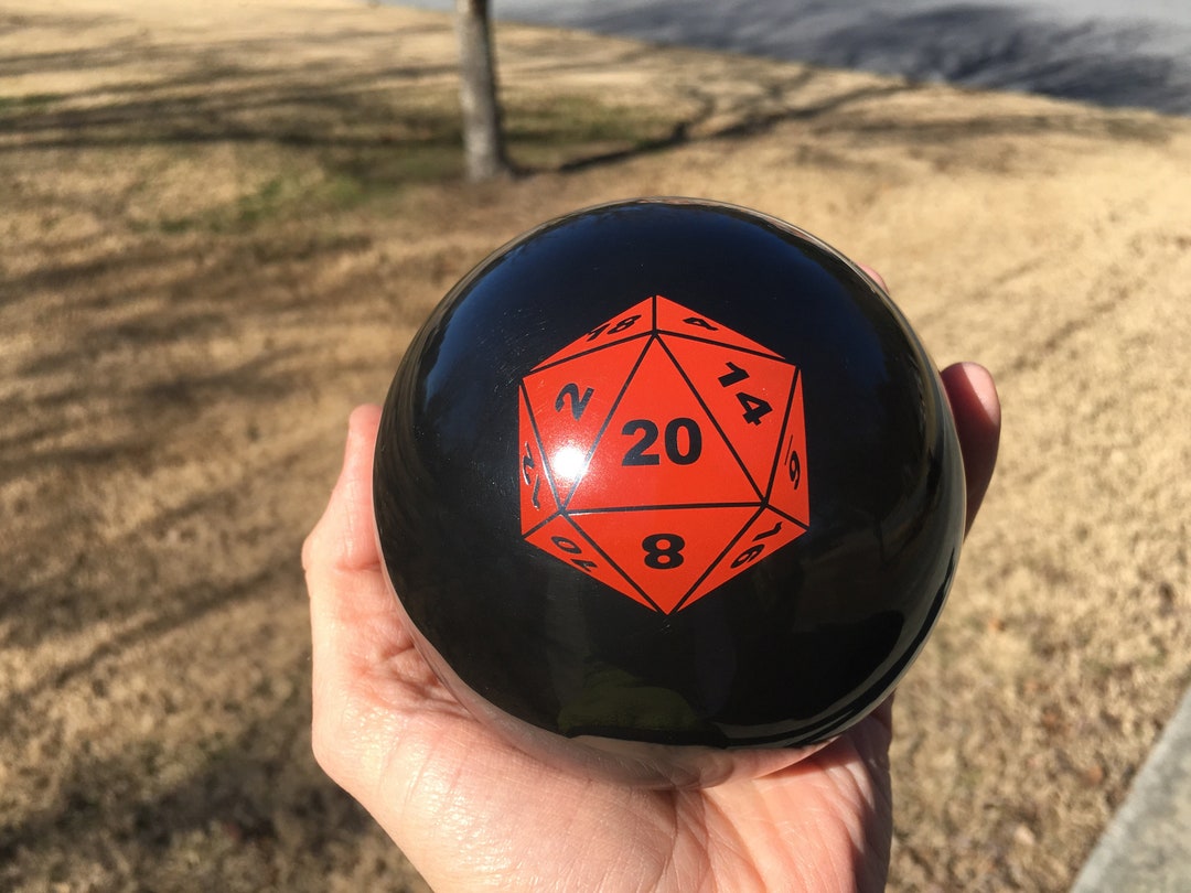 Magic 8 Ball Dice: Take along, pocket sized decision making!