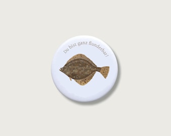 Fridge magnet "You're flounder-friendly" | 55 mm | Funny magnet with a pun | Souvenir for anglers | Refrigerator || HEART & PAPER
