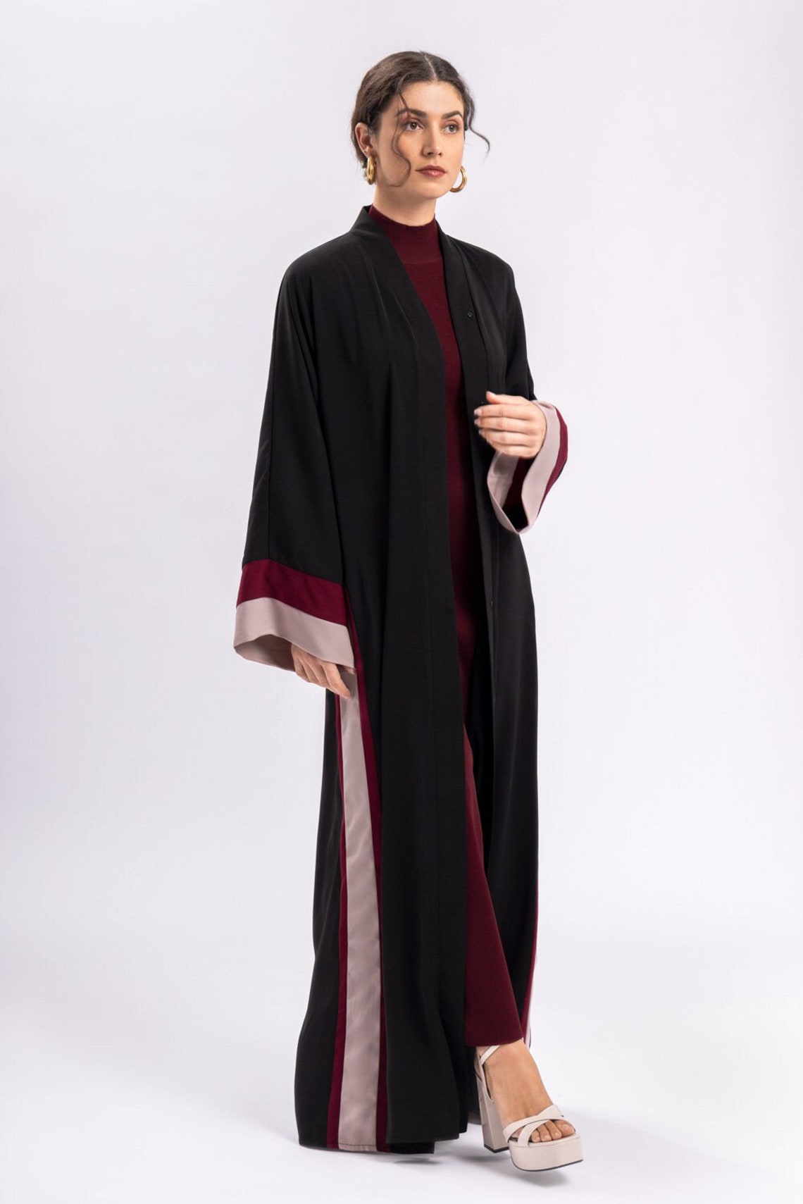 STRIPE BURLAP ABAYA