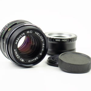 Helios-44M-5 MC f 2.0/58 mm. Lens mount for Sony E-Mount/Sony A. Mount M42 with adapter for camera Sony Nex/Sony Alpha. Swirly bokeh lens