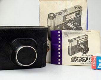 ソ連製の FED-5 B ビンテージ レンジファインダー 35 mm フィルム ソ連製の FED-5 B ビンテージ レンジファインダー 35 mm フィルム