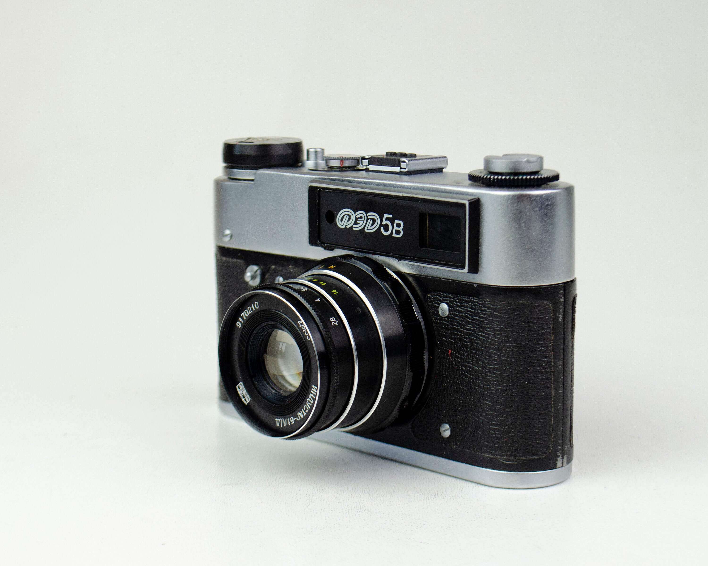 ロシア FED-5 & Industar-61 レンジファインダーカメラ FED-5V Russian Rangefinder Camera with industar 61 l/d 2,8/53