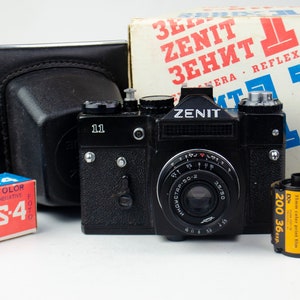 Zenit 11 vintage camera with Industar f3,5 F=58 mm + new Kodak 200 film. In working condition