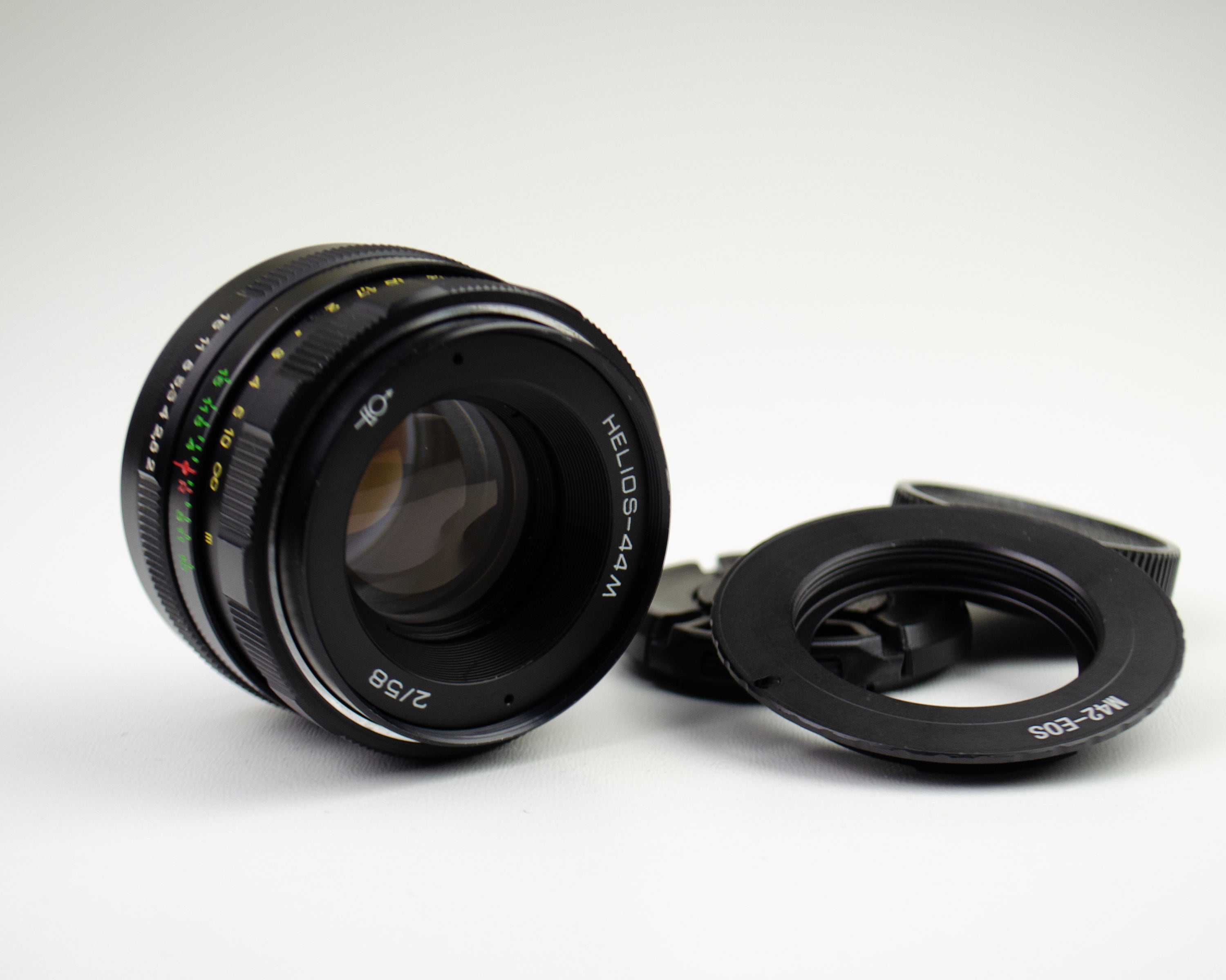 HELIOS-44-2 58mm F2 M42マウント EF アダプタ付き Amazon.com : Helios 44-2 58mm f2 Russian Lens M42 Mount