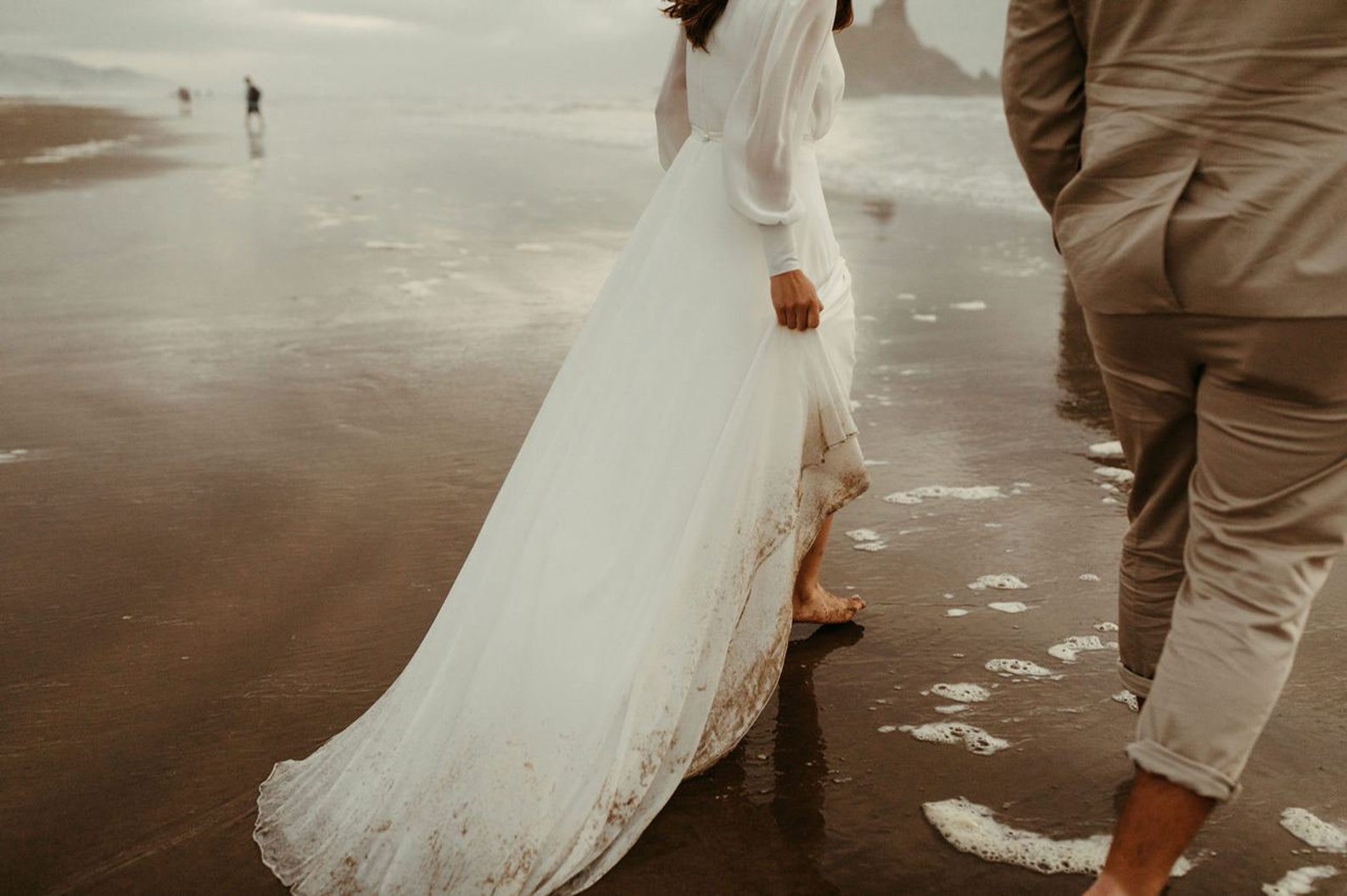 Robe de mariée longue traîne Robe de mariée à manches - Etsy France