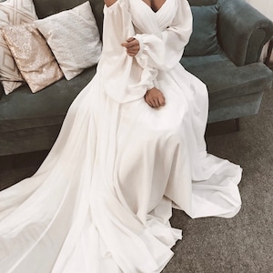 Long Train Wedding Dress off the Shoulder Wedding Dress Chiffon Bridal ...