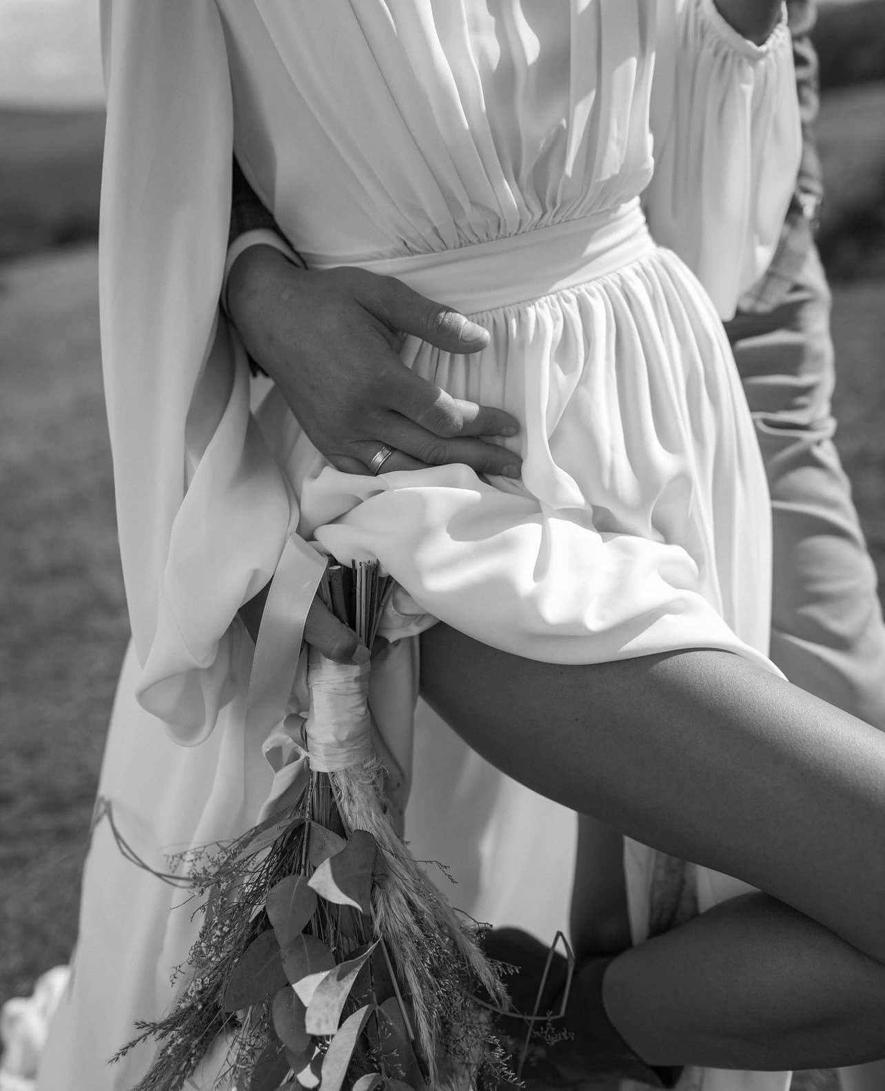 Robe de mariée en mousseline aérienne dos ouvert