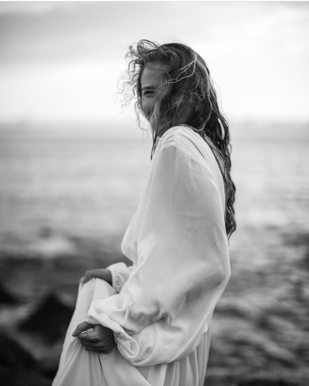 Robe de mariée en mousseline aérienne dos ouvert