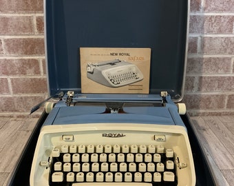 Royal Safari Manual Typewriter in Original Case | Blue | Number 3300-01690 | 1960’s | Made in USA | Instruction Manual & Key