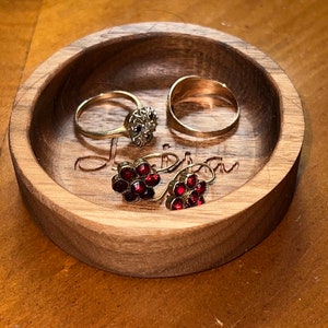 Personalized Ring Dish | Wooden Ring Holder | Engagement Ring | Wedding Ring Dish | Giftd for Her | Gifts for Him