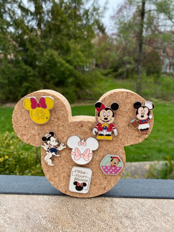 ディズニー ミッキーマウスにインスパイアされたピンボード