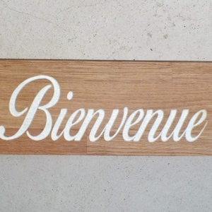 Wooden sign with engraved &quot;BIENVENUE&quot; word, front door sign, welcome signs for wreaths, welcome decoration, sign language for you re welcome