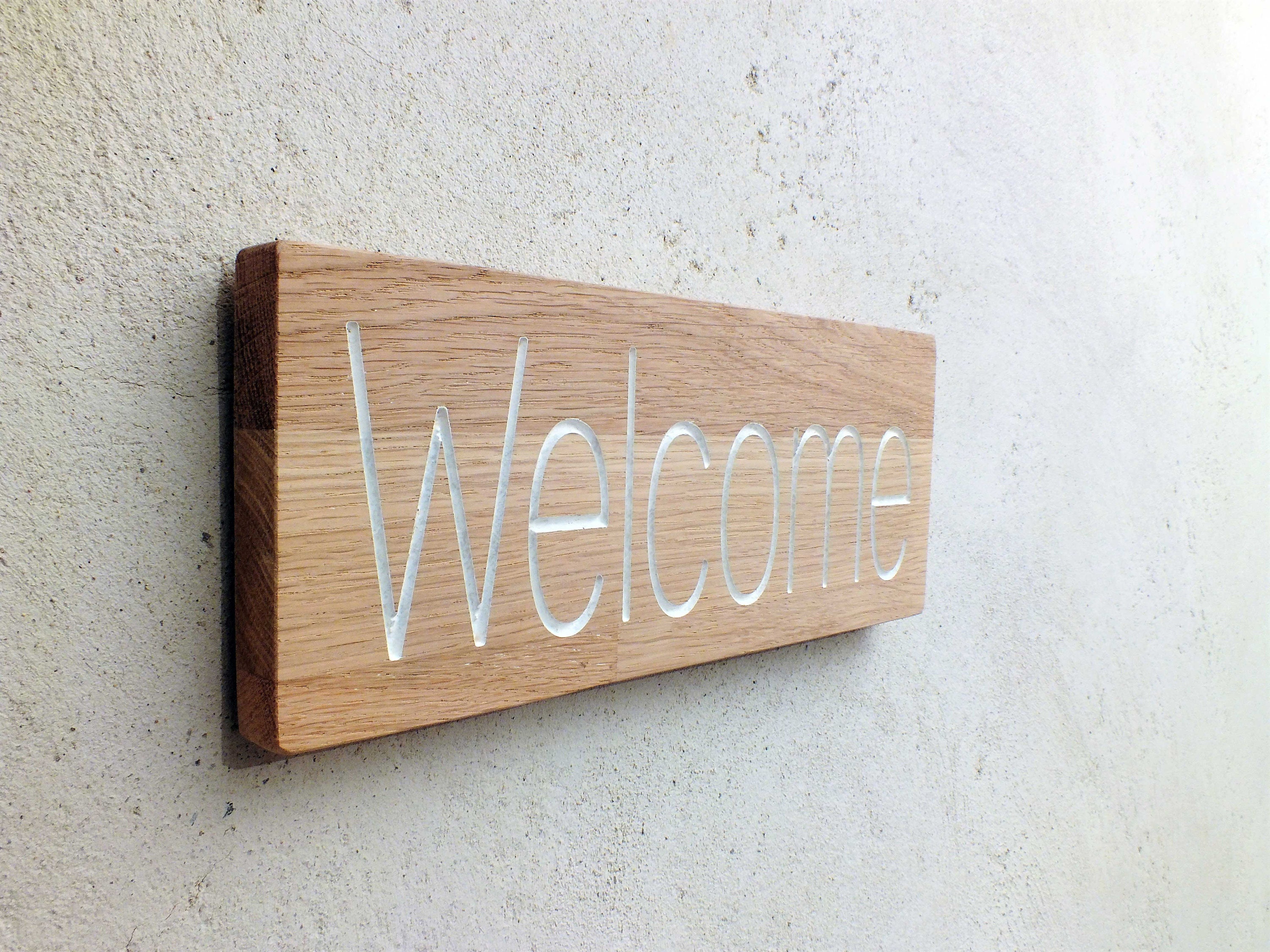 Panneau Welcome en Bois Massif Gravé Pour Le Décoration de Votre Entrée ou Réception