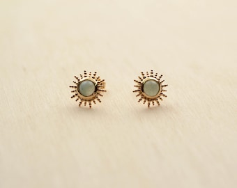 Gold-plated sun earrings adorned with an aventurine - Comet