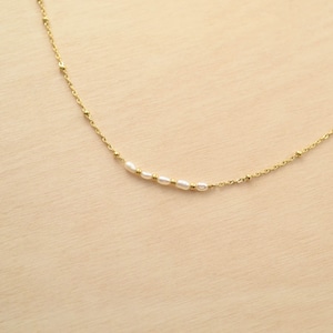 Stainless steel and freshwater pearl necklace - Seychelles