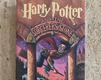 Harry Potter and the Sorcerer's Stone - J. K Rowling - 1998 - First Edition Vintage Hardcover Book