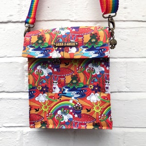 Psychedelic Pattern Print Crossbody bags
