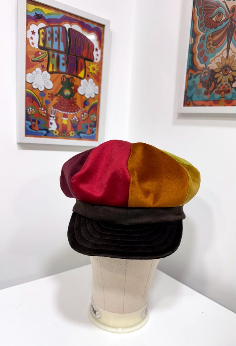 Multicolour 8 panel velvet baker boy cap hat.