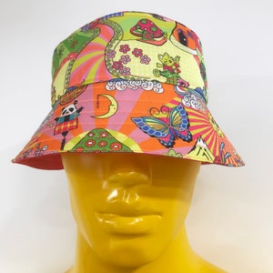 Psychedelic Bucket Hat, Trippy Art Print, Festival Bucket Hat, Oriental Sun Hat, Maneki-neko Cat. image 3