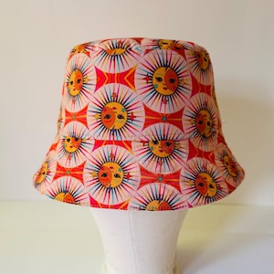 Sun Bucket Hat, Men’s Sun hat, Women’s Sunhat, Groovy Hat, Mens Fisherman Hat, Beanie Hat, Festival Hat, Summer Hat, Holiday Hat, Smile Sun