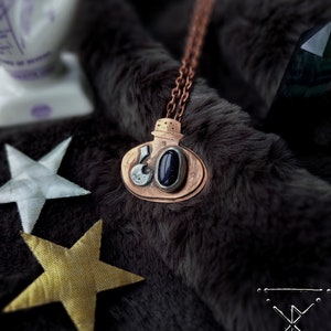 Copper Spell Jar Pendant with Blue Goldstone, Potion Bottle Pendant, Witchy Necklace, Magic Jewelry, Tarot Jewelry, Celestial Necklace, Boho