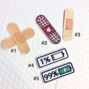 Toppa termoadesiva con cerotto ricamato: distintivo medico da applicare