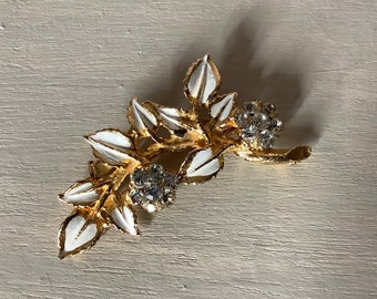 Vintage Large Brooch Flower Brooch Retro Enamel Crystal Goldtone Floral Pin Lapel Pin Costume Jewelry Gift for Her