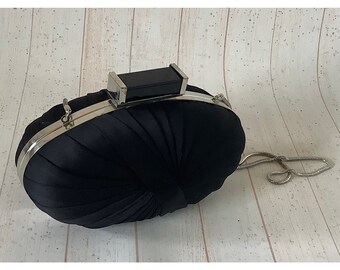 Vintage 1980s Black Satin Clutch, Small Oval Shoulder Bag, Retro Pleated Detail Box Bag, Party Bag, Special Occasion Clutch, Shoulder Bag