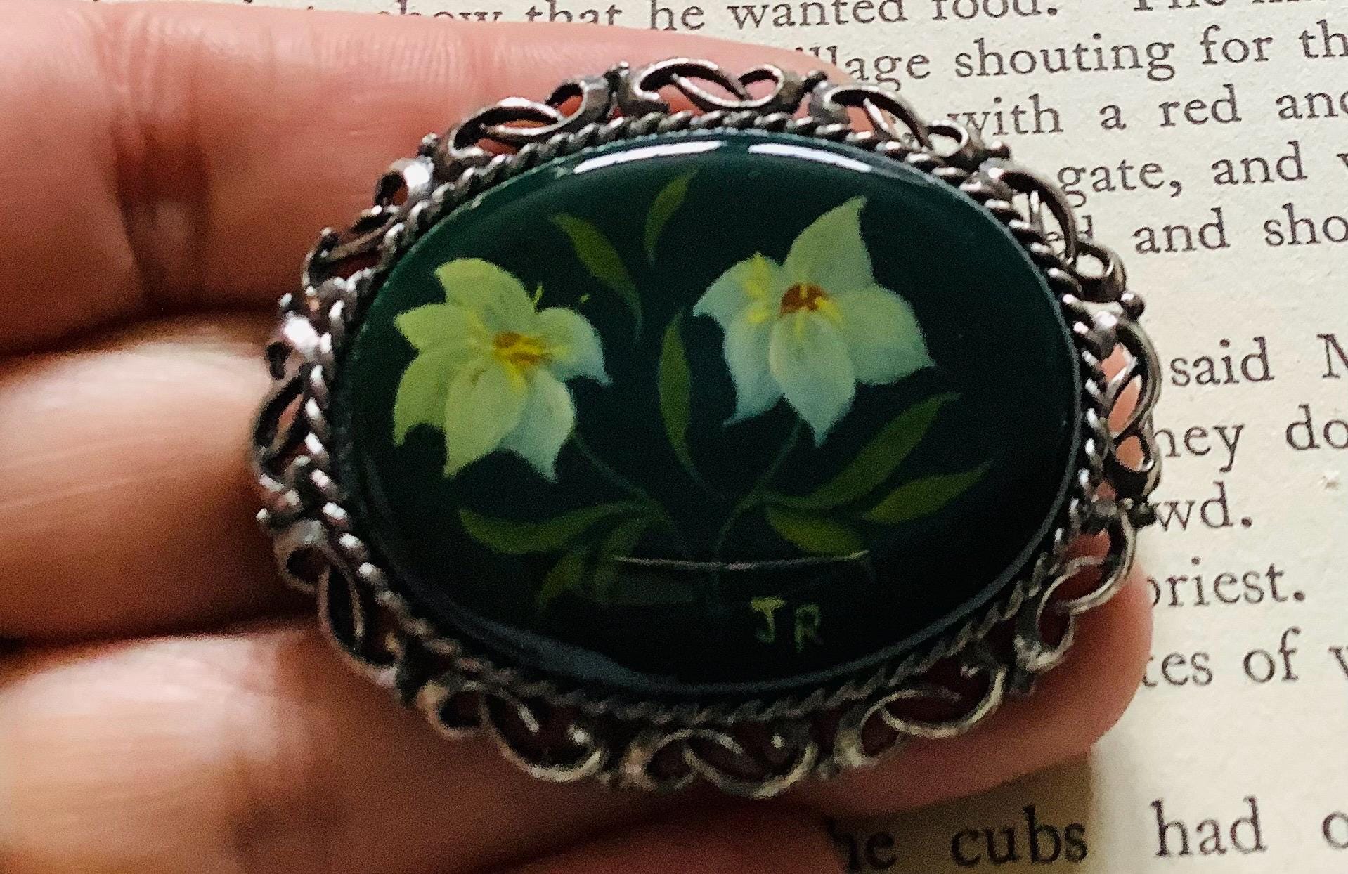 Vintage 1950s Green Floral Brooch Retro Oval Handpainted