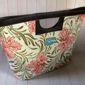 Joules bee beach bag sale