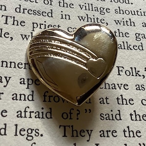 Vintage Variety Club Heart Brooch Retro Variety Club Pin Badge Vintage Collectable Lapel Pin Retro Costume Jewelry Gift Idea